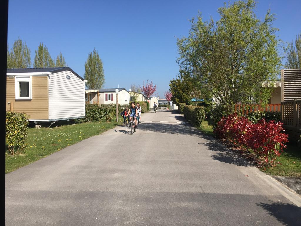 Camping Caravaning Les Cerisiers Berck Sur Mer Verton Exterior photo