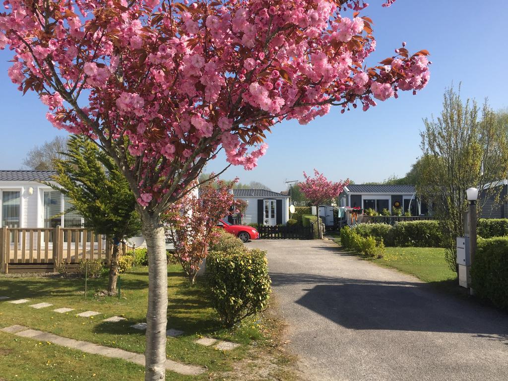 Camping Caravaning Les Cerisiers Berck Sur Mer Verton Exterior photo